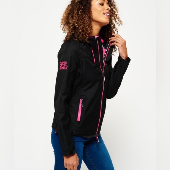 SUPERDRY Original Windtrekker Japan Black & pink Hooded Jacket Sz Medium - Picture 2 of 16